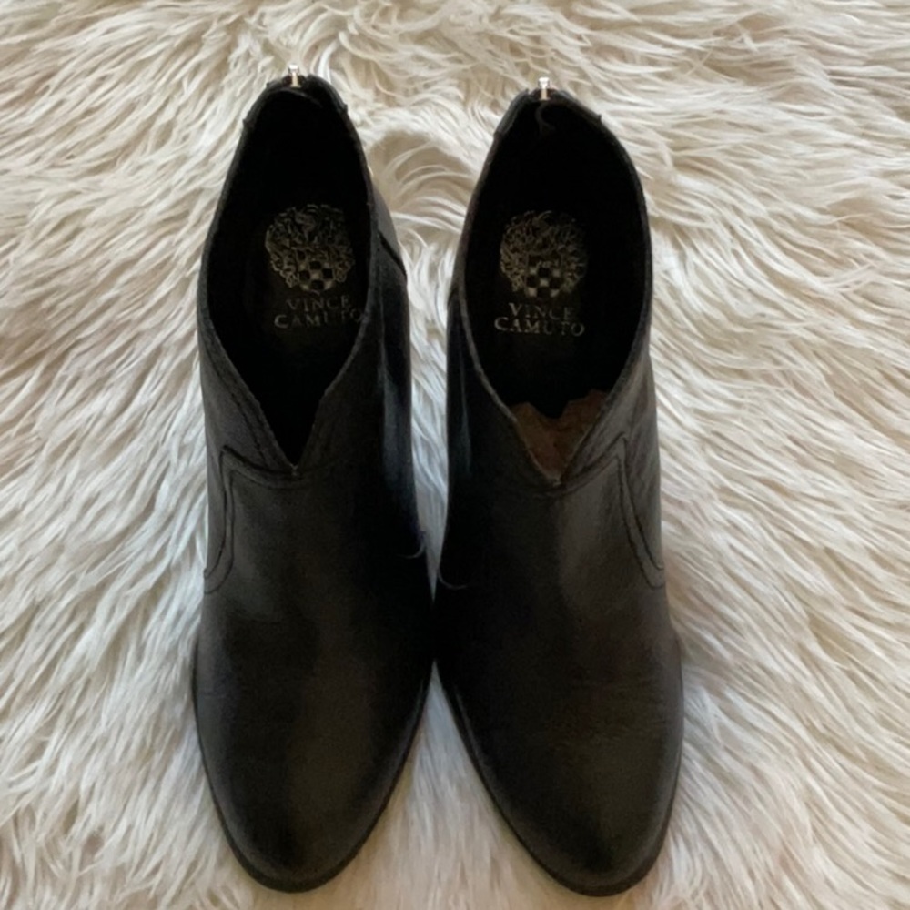Vince Camuto Women’s Black Franlina Leather Zip Up Block Heel Size 10